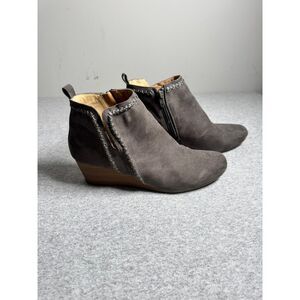 DV8 Dolce Vita Blythe Gray Faux Suede Wedge Ankle Booties Size 10 Whipstitch